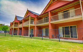 Murray Waters Motor Inn & Apartments